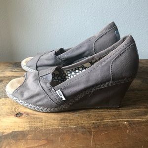 Toms Canvas Wedges